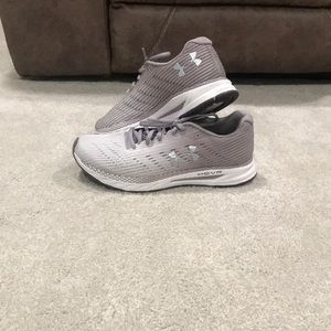 Under Armour Hovr Velociti 2 Bluetooth Sneakers